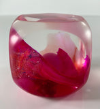 Klubo pearlescent fuchsia little spheres