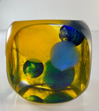 Klubo yellow green and spheres