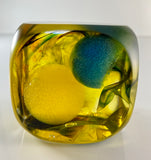 Klubo yellow green and spheres