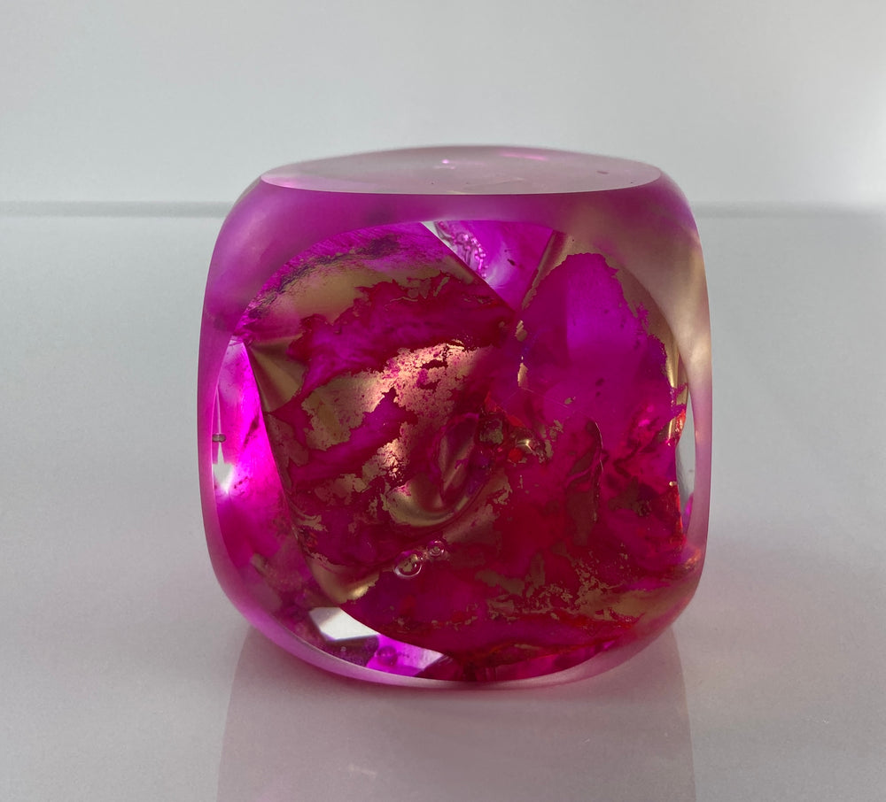 Klubo magenta and gold